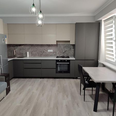 Новая Квартира Vip Chişinău Eksteriør billede